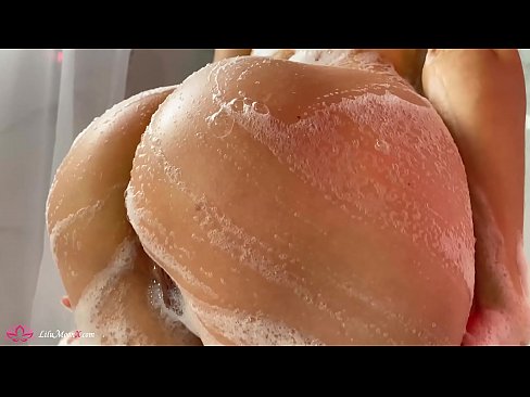 ❤️ Brunette masturbéiert Pussy mat Vibrator fir en intensiven Orgasmus an der Dusch ☑ Porno bei eis lb.com-milf-300.ru ☑